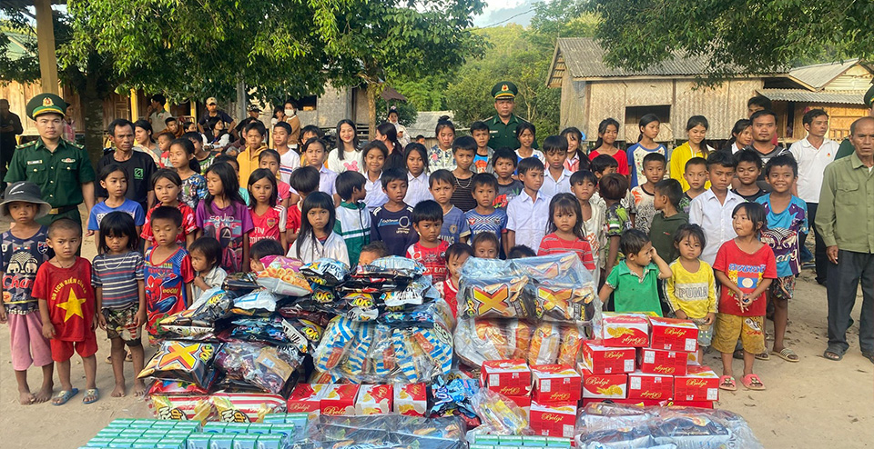 Hình ảnh minh họa lịch sử hình thành và phát triển của công ty, với các cột mốc quan trọng trong ngành đá gà trực tiếp casino